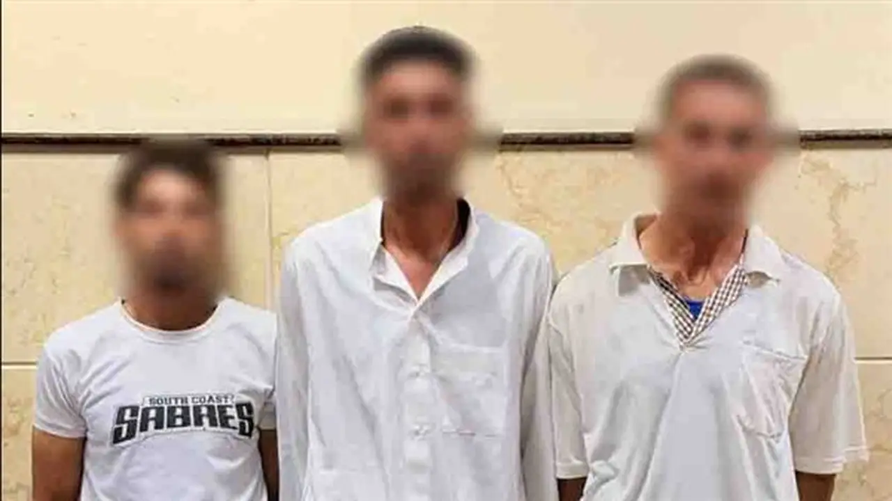 اعتداء 3 عمال على موظف بشركة مياه وتحطيم سيارته في البحيرة: تفاصيل الحادثة