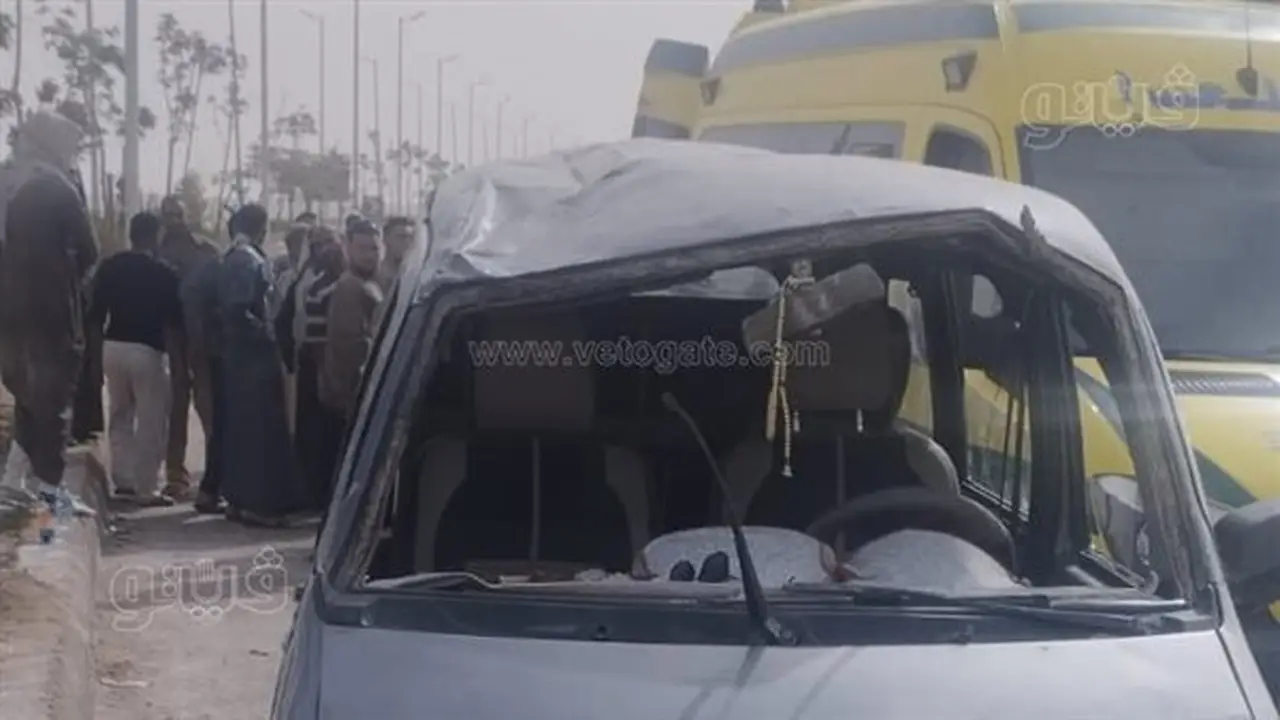 إصابة 5 أشخاص في انقلاب سيارة ملاكي بالطريق الصحراوي الشرقي بالمنيا