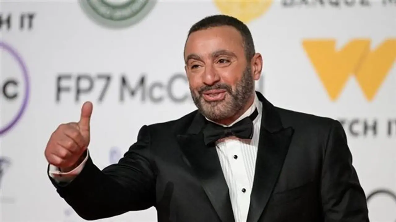 أخبار الفن اليوم: السقا وياسمين عبد العزيز يحتفلان بالعرض الخاص لفيلم خلي بالك من نفسك، وعمرو دياب يعلن موعد طرح ألبومه الجديد