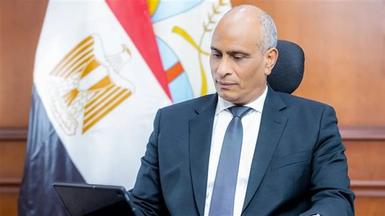 محافظ كفر الشيخ يتابع المرحلة الأولى لمبادرة «التحول الذكي» بمديرية الشباب والرياضة