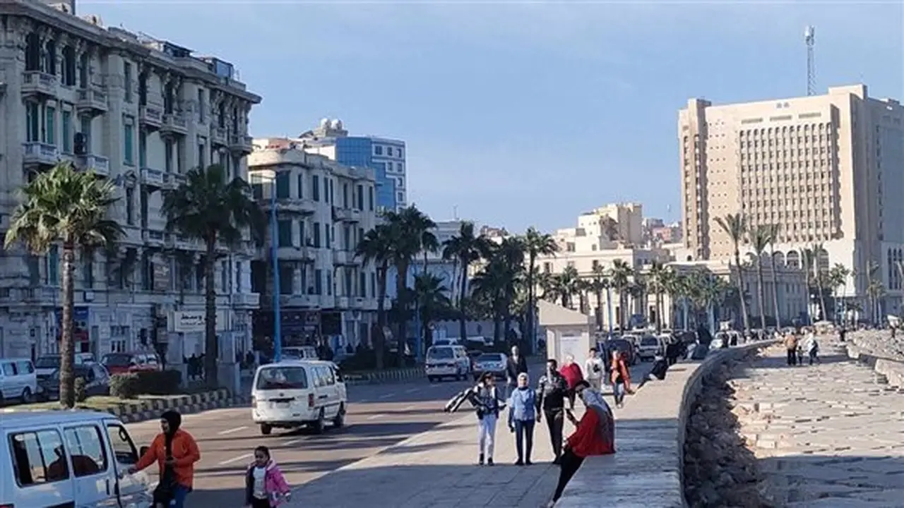 تحذيرات من شبورة كثيفة وأمواج مرتفعة ورطوبة مرتفعة في الطقس اليوم الأربعاء