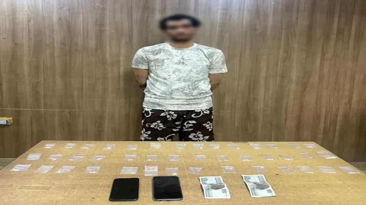 القبض على مروج مخدرات عبر السوشيال ميديا في الجيزة