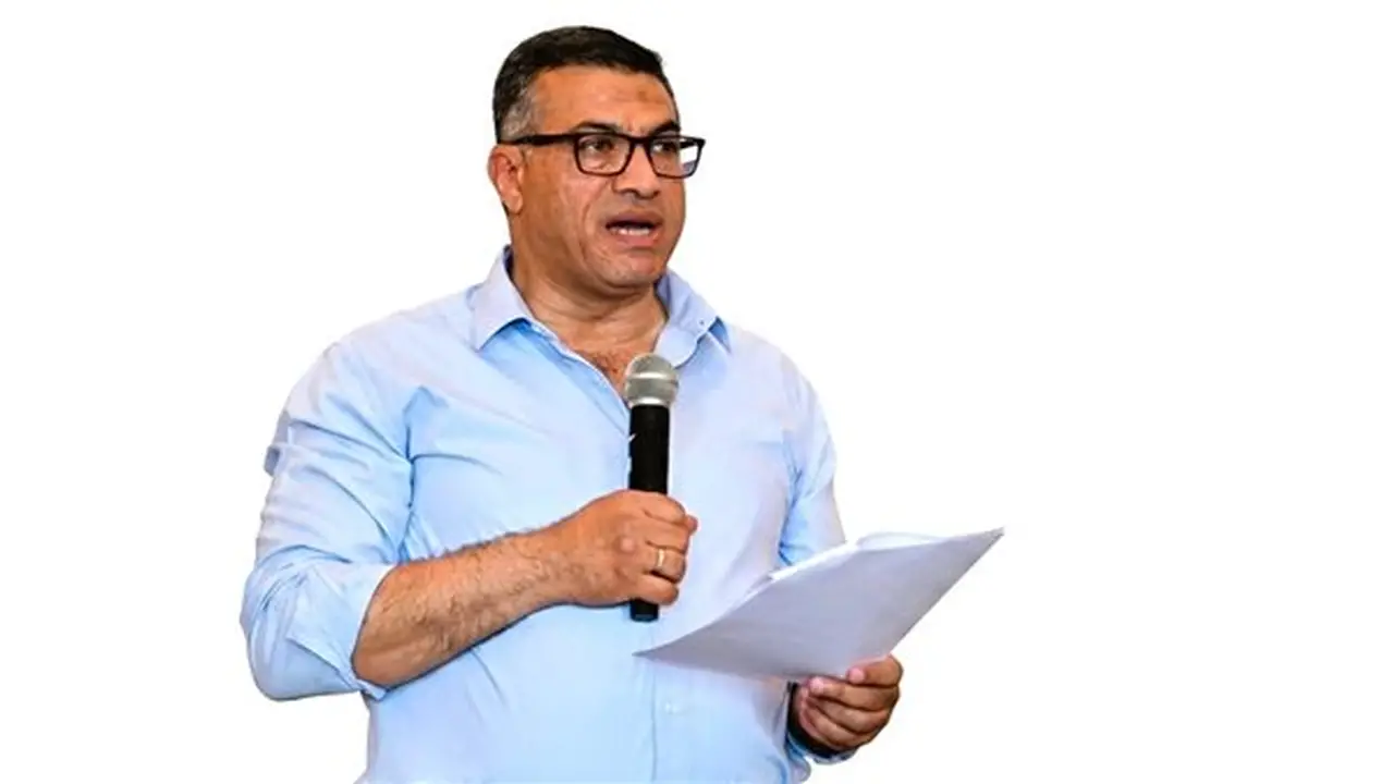 أزمة بين نقابة الأطباء ومحافظ قنا بعد إقالة الدكتور محمد الديب