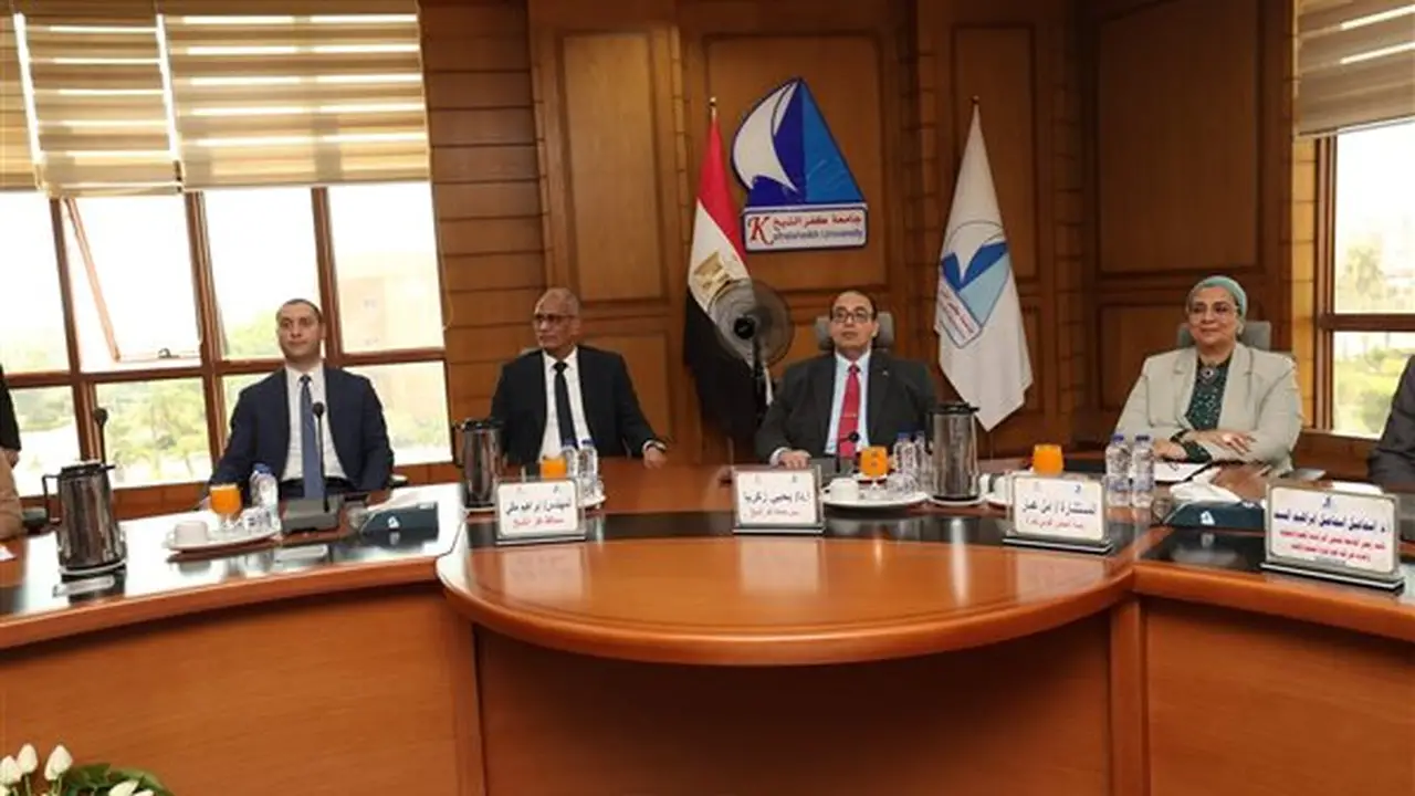 محافظ كفر الشيخ يناقش جهود تعزيز المبادرات والبرامج التنموية لدعم المرأة