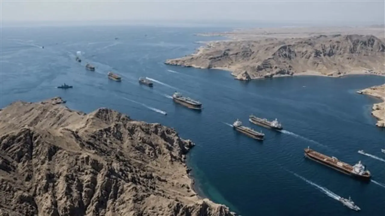 طهران: أمن مضيق هرمز يتوقف على غياب القوات الأمريكية عن المنطقة
