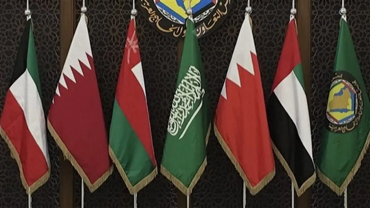 مجلس التعاون الخليجي: تهديد الملاحة في باب المندب يعد انتهاكًا للقانون الدولي