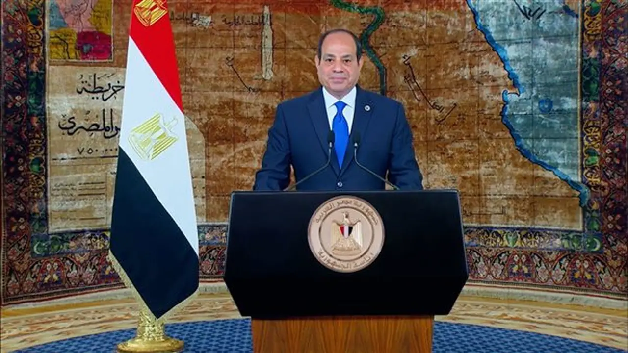 السيسي: نجاح الحفاظ على أمن مصر واستقرارها يعود لوعي الشعب وعزيمته