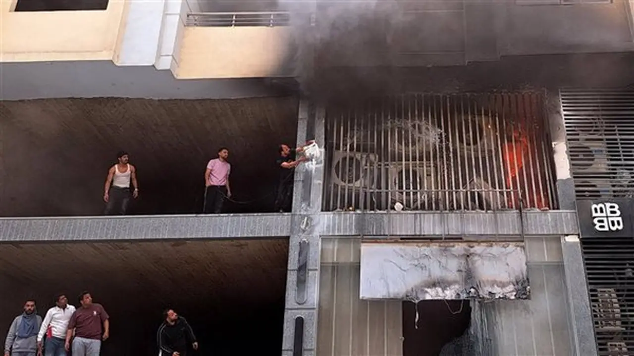 اندلاع حريق في محل تجاري بمنطقة الشيخ زايد