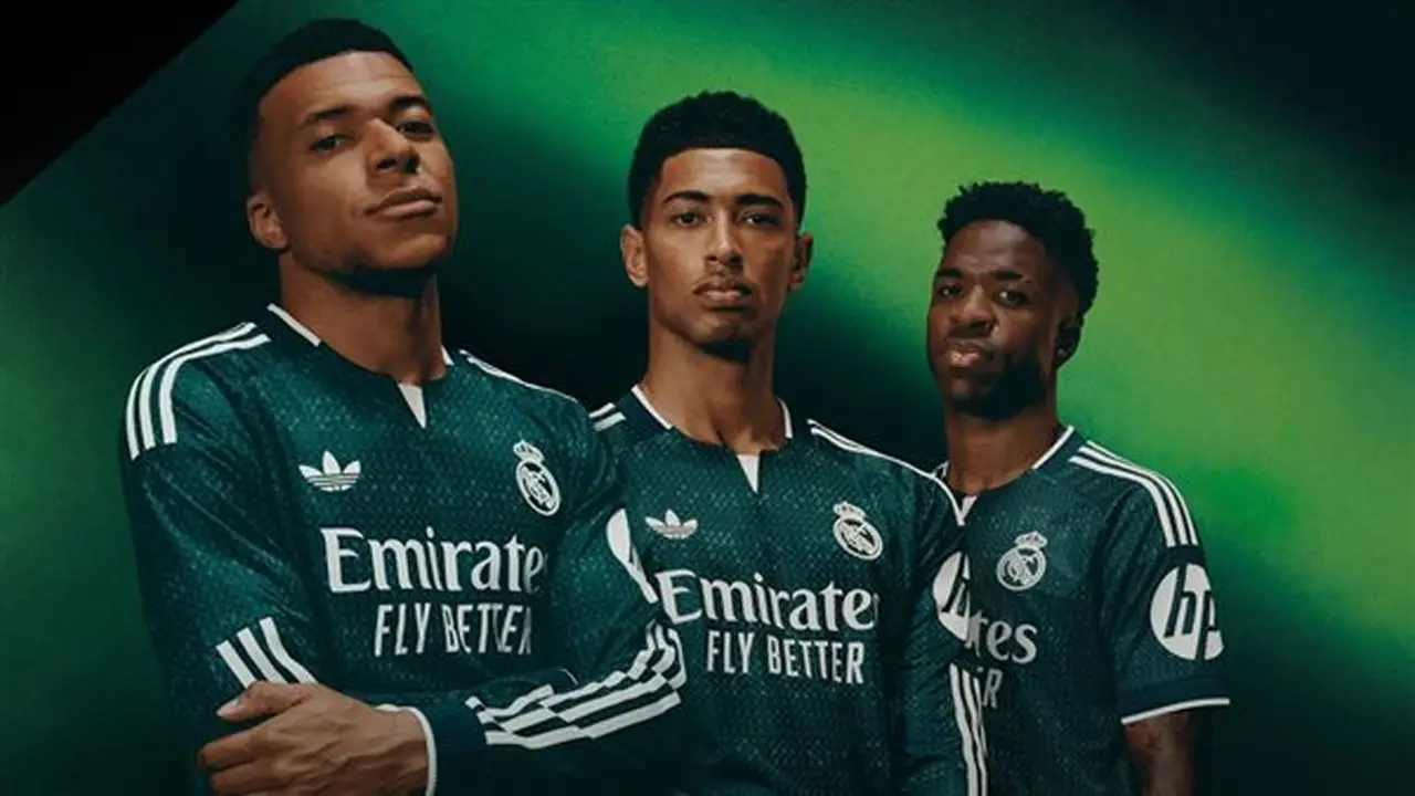 ريال مدريد يكشف عن القميص الثاني للموسم الجديد بلون أخضر مميز