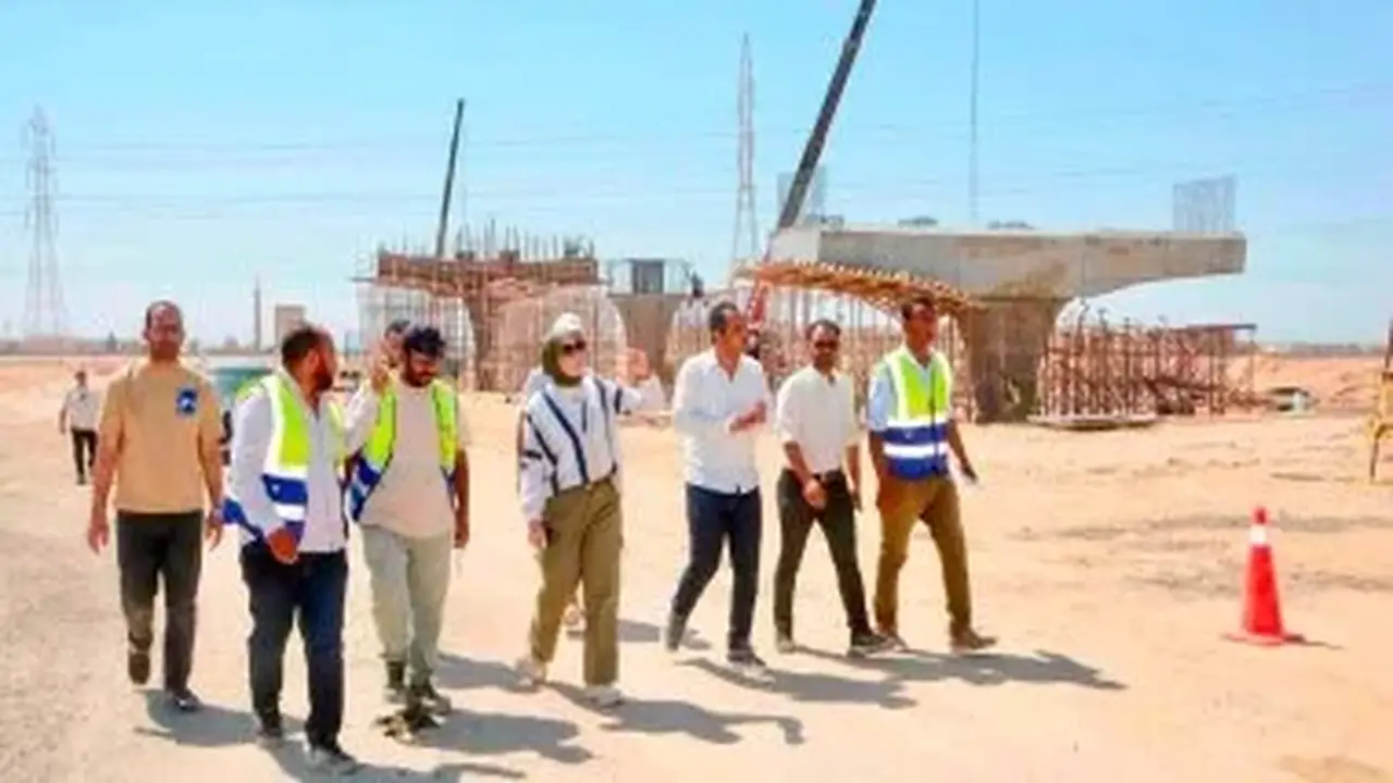 وزيرة الإسكان تتابع تنفيذ مشروعات مدينة السويس الجديدة وتعزز جهود التنمية