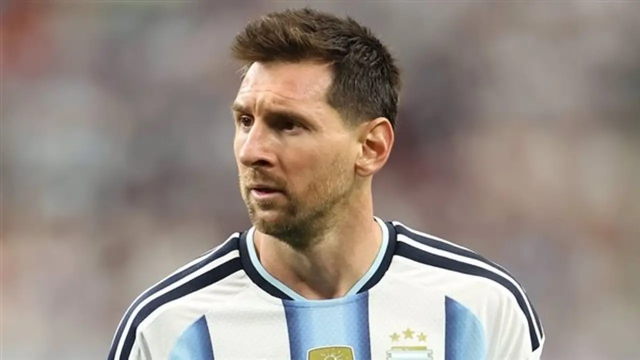 جماهير إسبانيا تستهزئ بميسي خلال احتفالات التتويج بكأس العالم 2026 (فيديو)