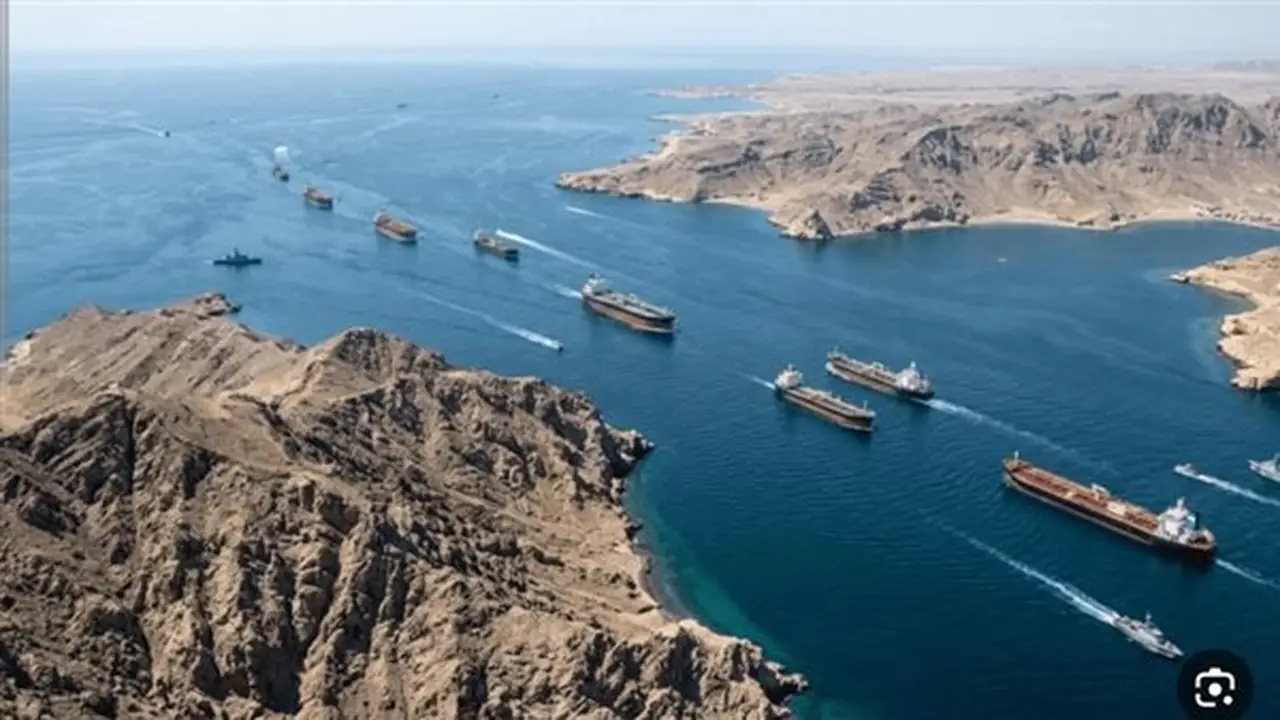 الجيش الأمريكي: تغيير مسار 12 سفينة تجارية منذ استئناف الحصار البحري على إيران
