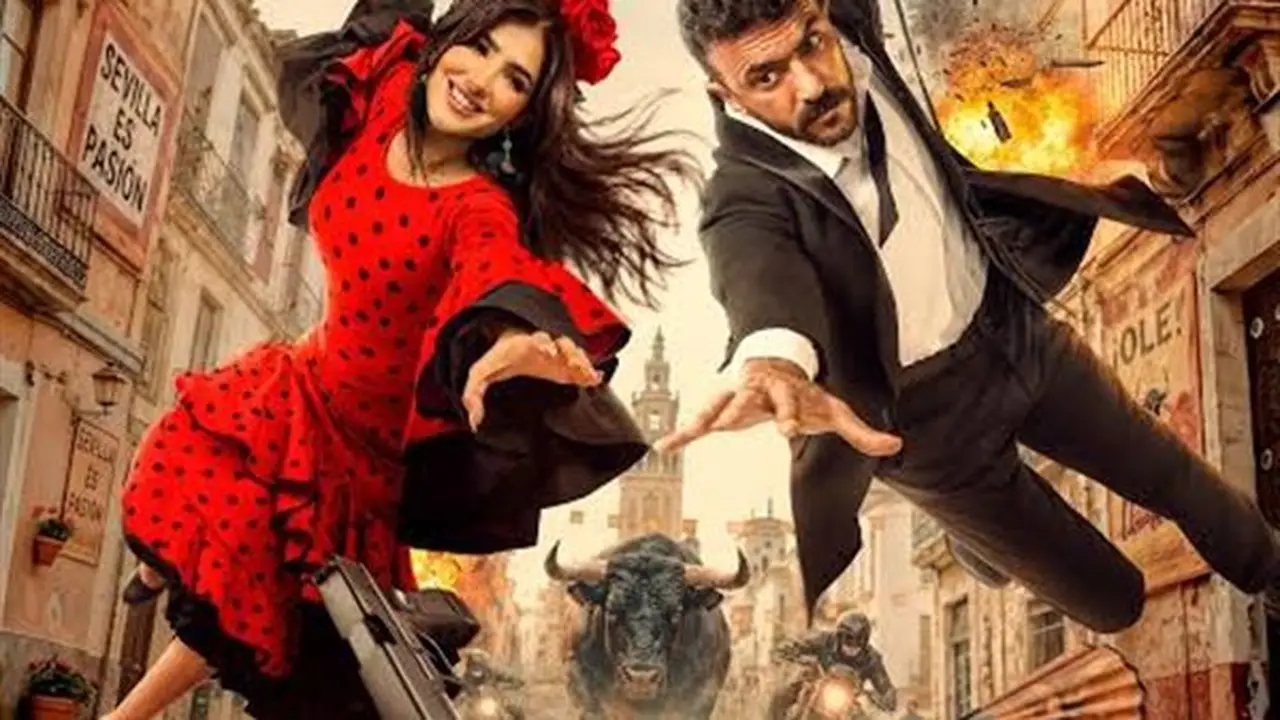 أحمد العوضي يشارك جمهوره عرض فيلمه “شمشون ودليلة” في الإسكندرية
