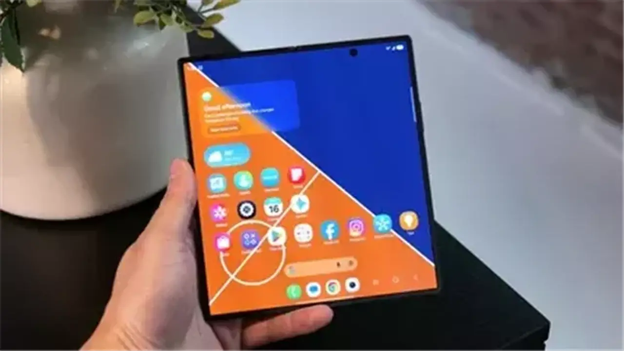 مقارنة شاملة بين Galaxy Z Fold 8 Ultra وGalaxy S26 Ultra: أيهما يتفوق؟