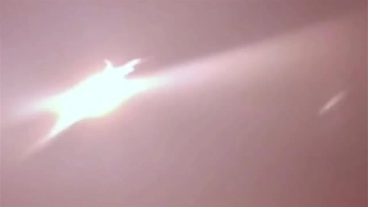 الجيش الإيراني يعلن استهداف قاعدتي الشيخ عيسى في البحرين والأزرق في الأردن بطائرات انتحارية