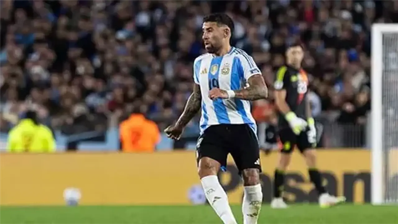 نيكولاس أوتاميندي يعلن اعتزاله اللعب الدولي بعد 17 عامًا مع الأرجنتين
