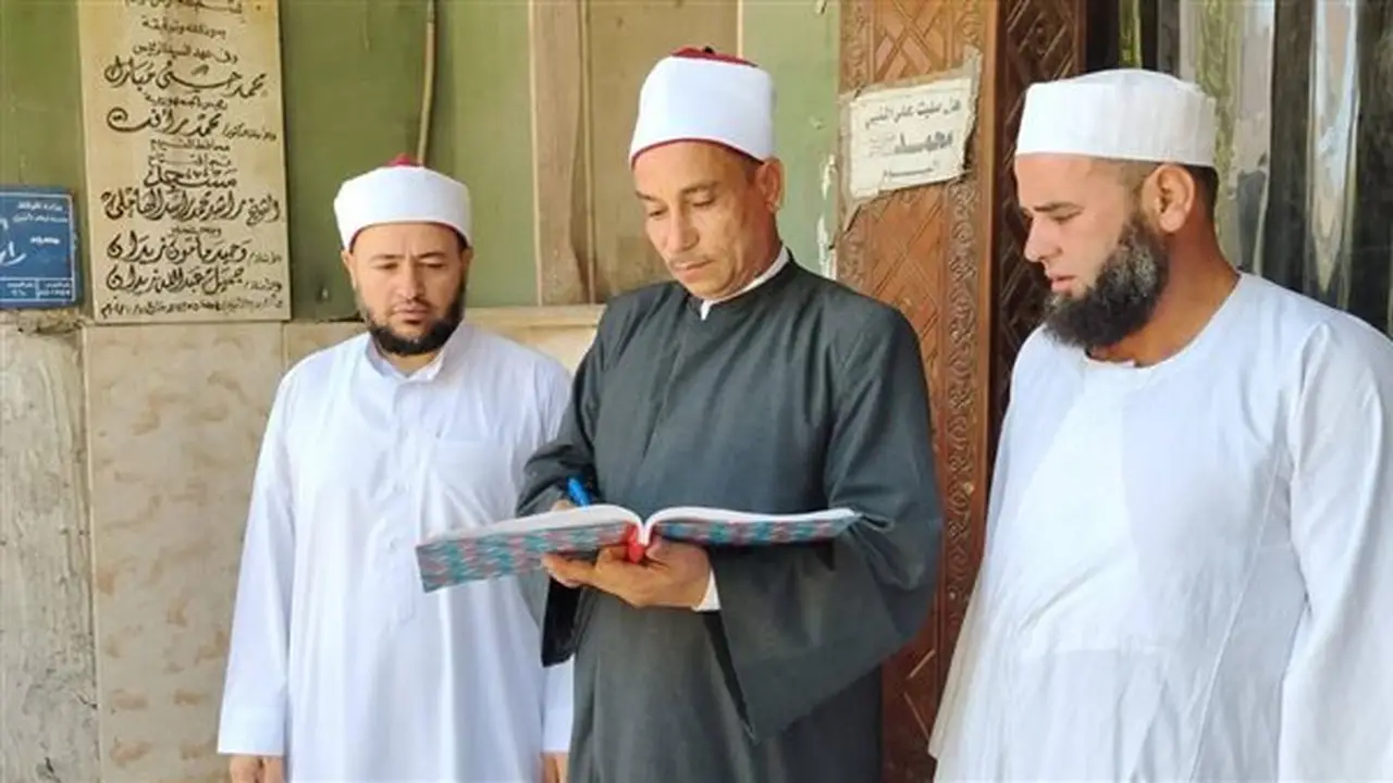 جولة وكيل وزارة الأوقاف على مساجد الفيوم وسنورس لمتابعة الالتزام بالضوابط