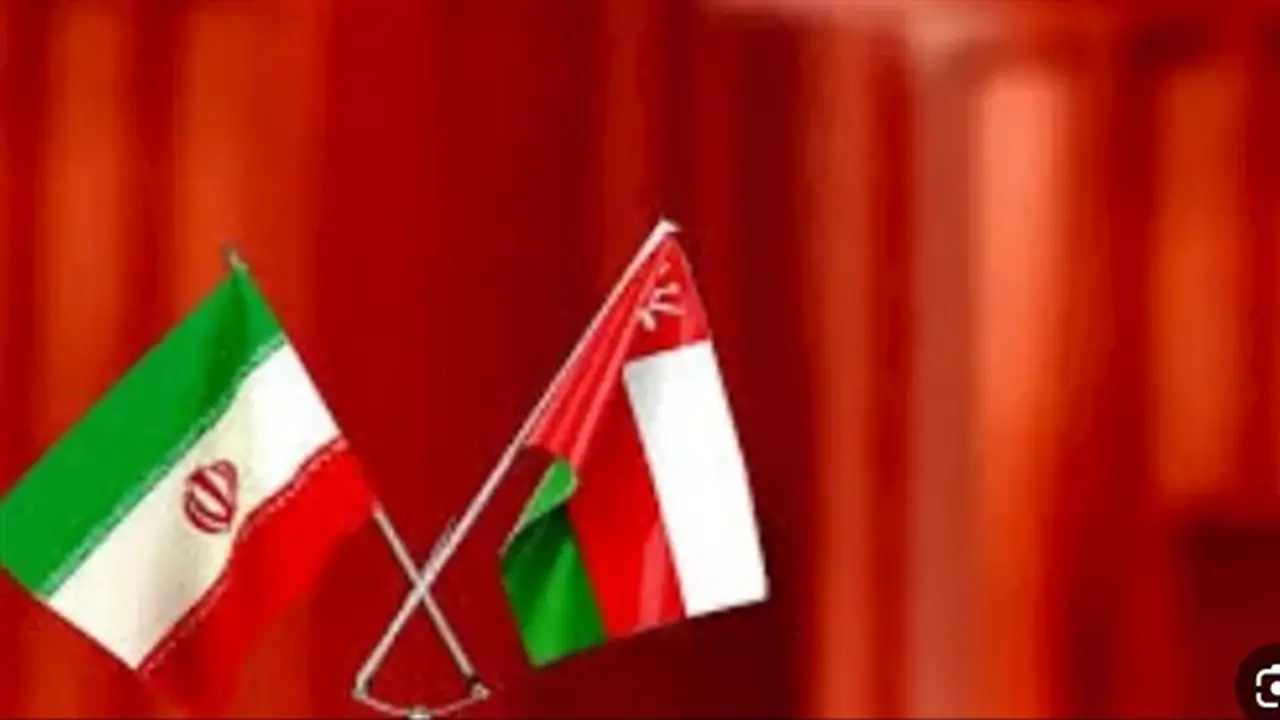 وفد دبلوماسي عماني يصل إلى طهران لمناقشة حركة السفن في مضيق هرمز