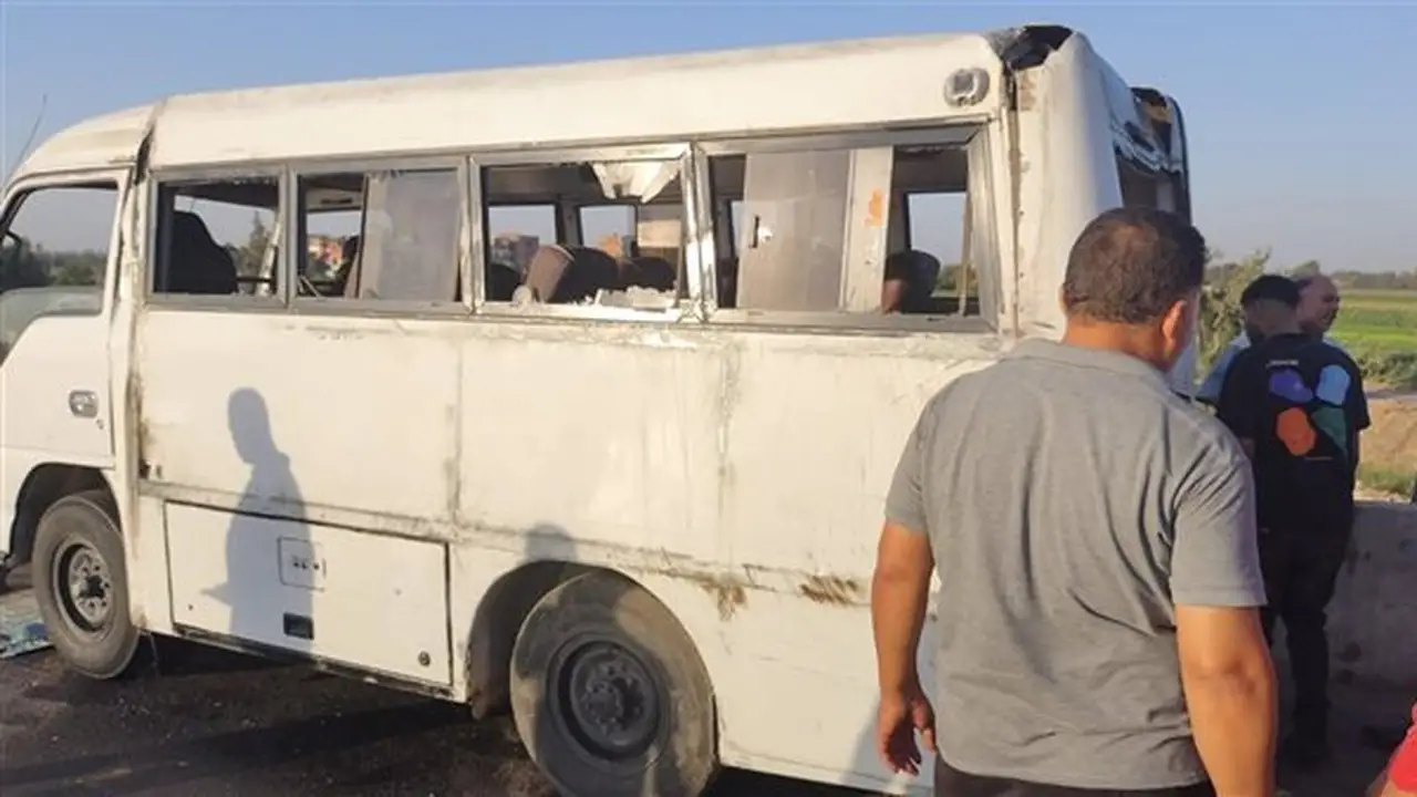 تفاصيل حادث انقلاب ميكروباص على الطريق الحر بالقليوبية: أسماء المصابين وحالاتهم