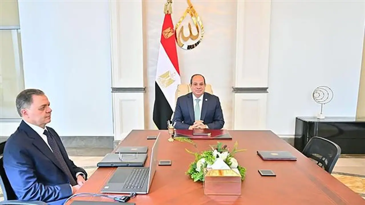 الرئيس السيسي يستقبل وزير الداخلية تمهيدًا لإعلان حركة تنقلات وترقيات الشرطة 2026