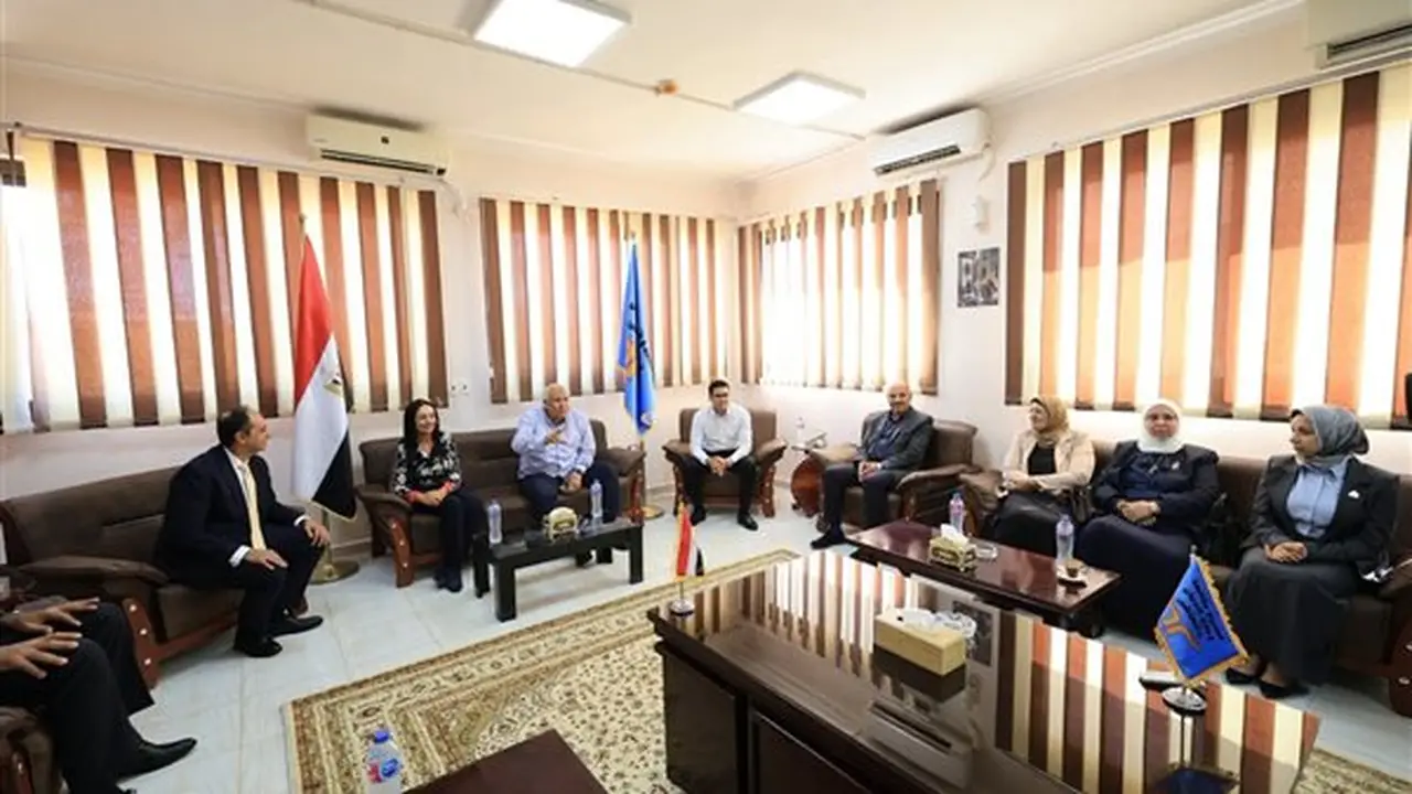 وزيرة التضامن ومحافظ مطروح يتفقدان مركز العزيمة لعلاج وتأهيل مرضى الإدمان