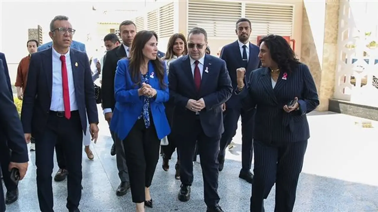 وزيرة الإسكان تتفقد مستشفى “بهية” بالشيخ زايد وتؤكد دعم الوزارة لمبادرات الصحة