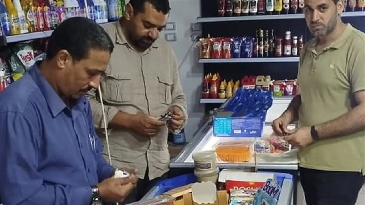 إغلاق 29 منشأة غذائية وتحرير 131 محضر مخالفات في الإسماعيلية