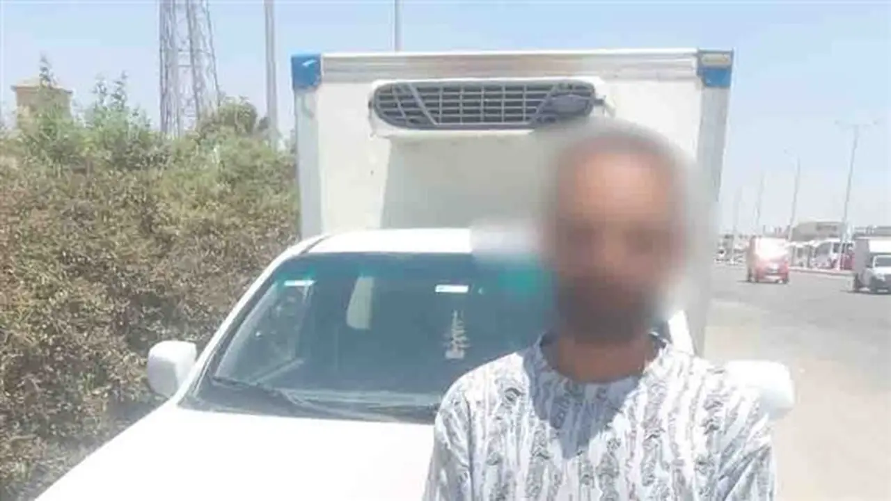 أمن القاهرة يضبط سائقا قاد عكس الاتجاه في مغامرة كادت تنتهي بكارثة
