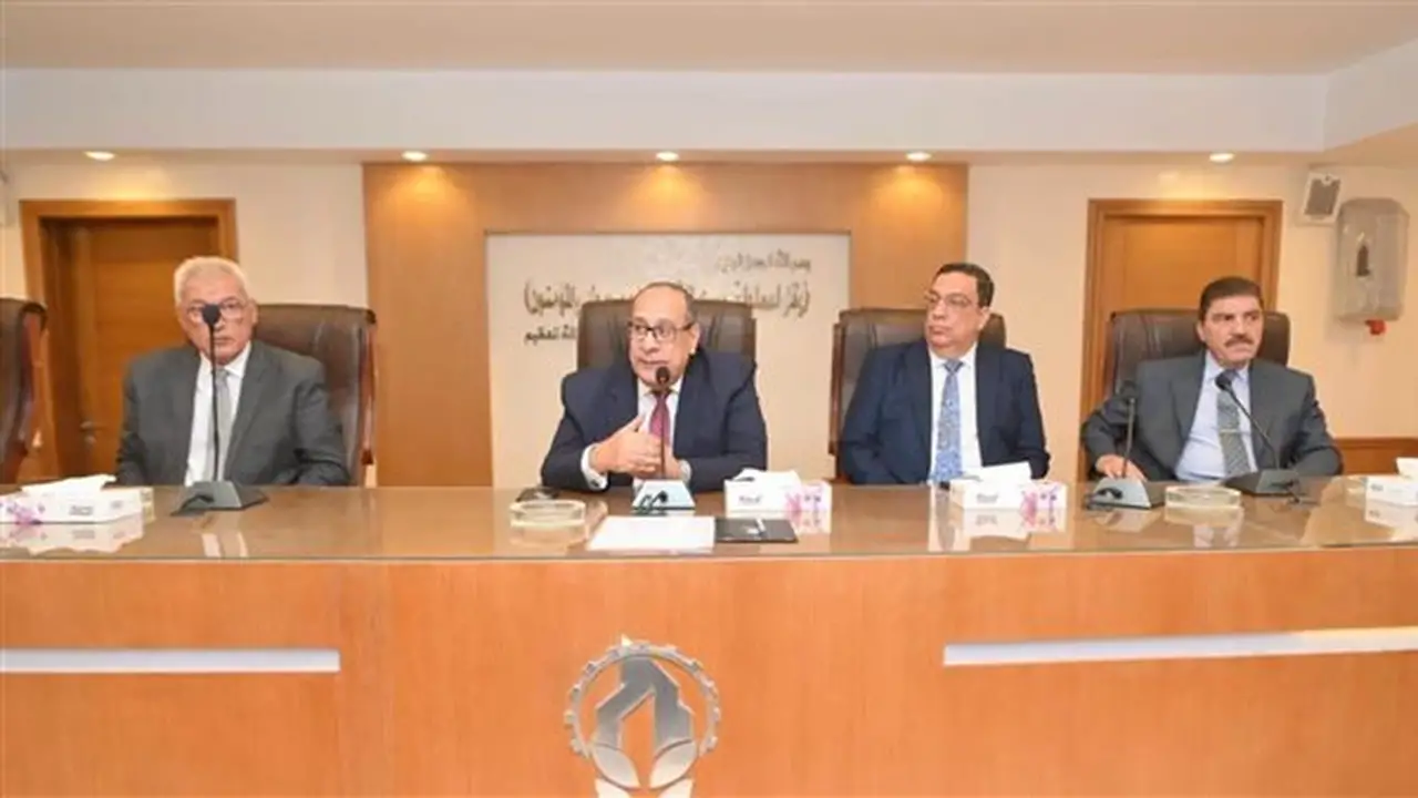 القابضة للصناعات الغذائية تكرم المتميزين وتستعرض خطط التطوير