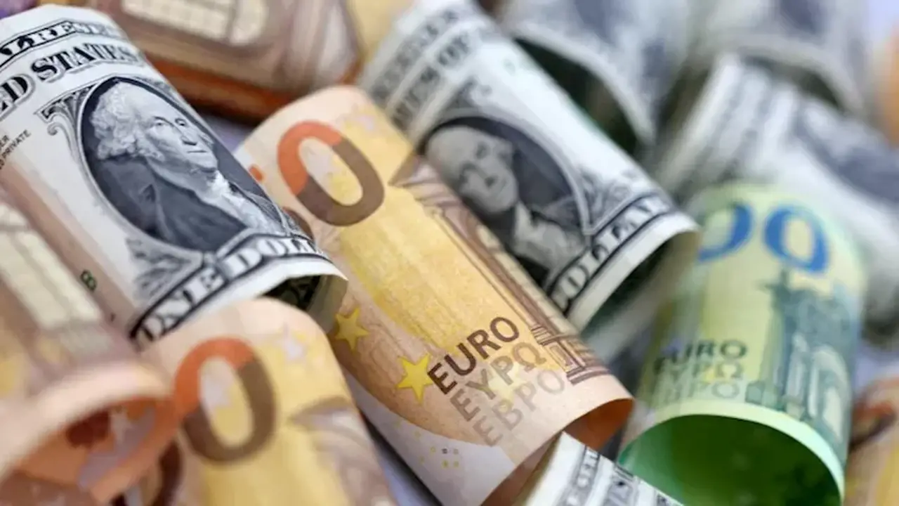 تراجع أسعار 6 عملات عربية مقابل الجنيه المصري في تعاملات الثلاثاء