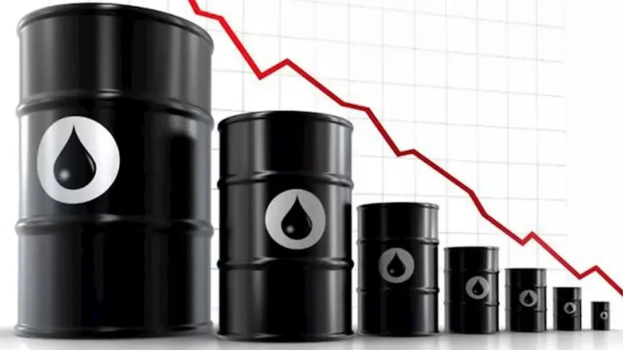 أسعار النفط تتراجع بنسبة 5% بعد تعليق الضربات الأمريكية على إيران