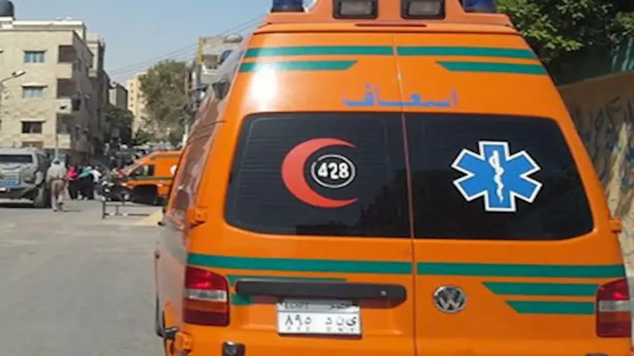 إسعاف طالبة تناولت عقاقير مجهولة داخل لجنة امتحانات الثانوية العامة بقنا