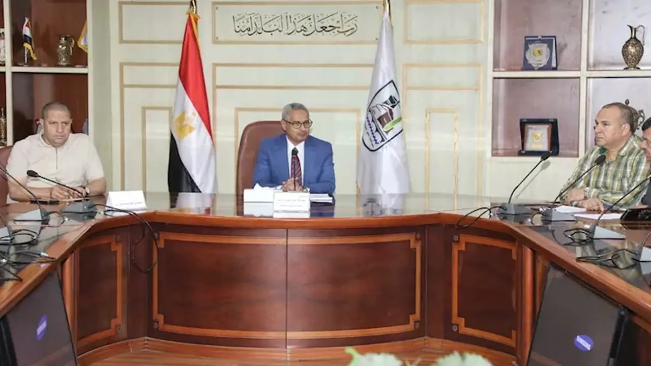 محافظ بني سويف يطلق مسابقة لتجميل المدينة واختيار أفضل شارع