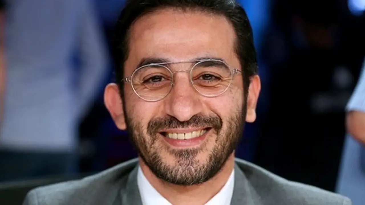 أحمد حلمي يدعم حق الأداء العلني لحماية كرامة المبدعين