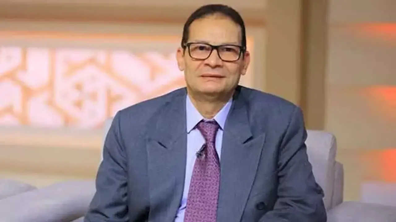 خبير سياسي: الدستور يحتوي على 9 مواد عن الإدارة المحلية تتعارض مع القانون الحالي