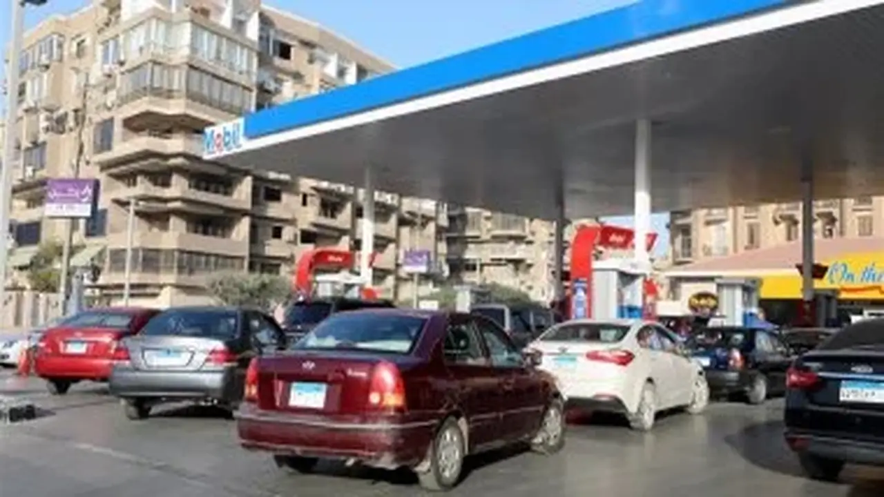 أسعار البنزين اليوم الاثنين في محطات تموين وقود السيارات
