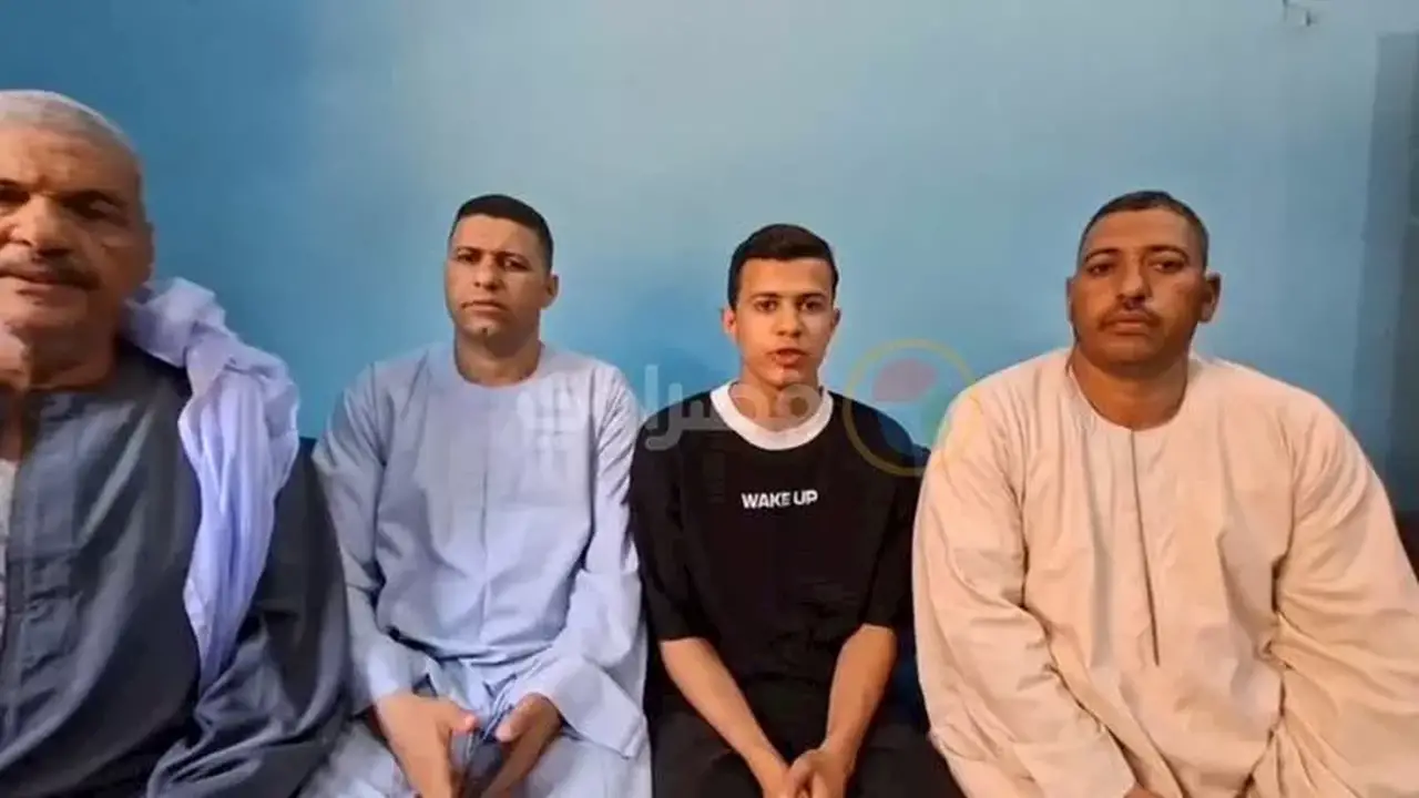 بدر محمود: الأول على الجمهورية في مدارس مياه الشرب ويهدي نجاحه لأسرتيه