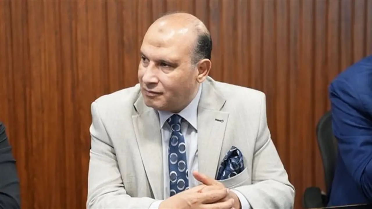 إبراهيم سعودي: الجدل حول “ثوب المحامية” يكشف انشغال الرأي العام بالترند على حساب قيم المهنة