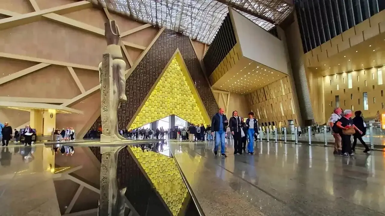 إدراج الموقع الرسمي للمتحف الكبير على تطبيقات شركات المحمول لتسهيل الحجز