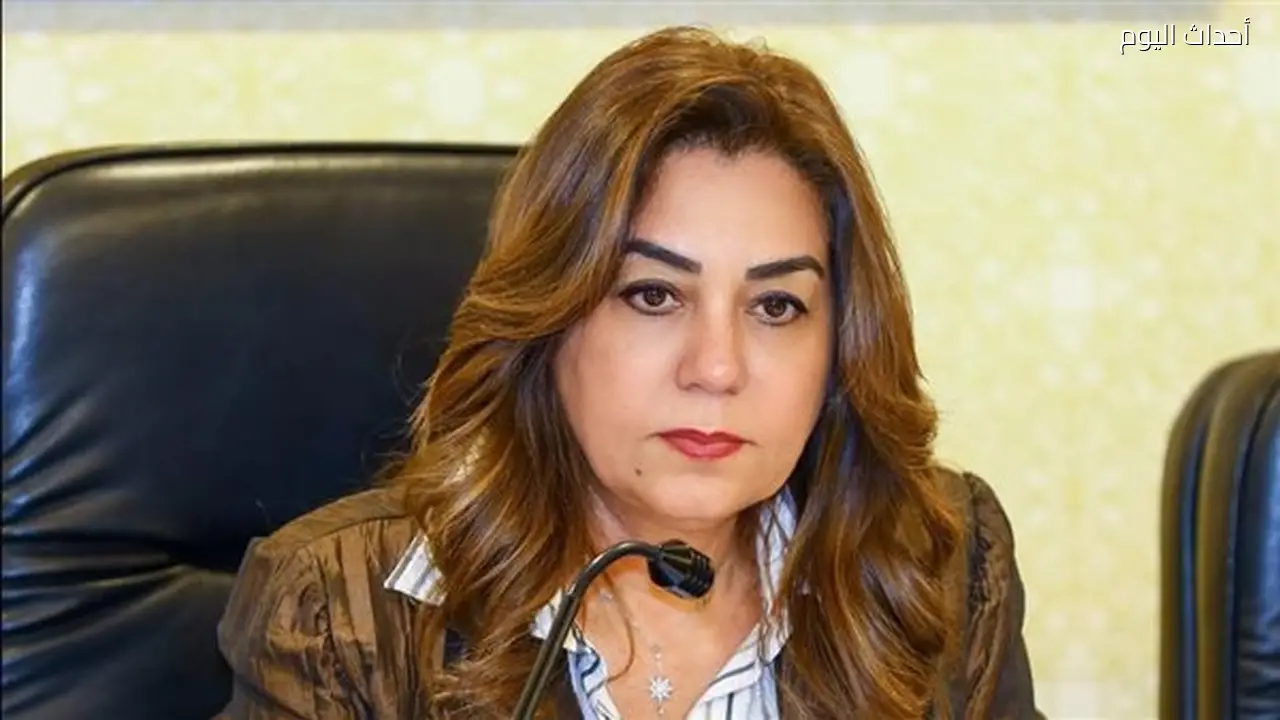 إزالة الأدوار الخطرة لعقار مائل في أسيوط لحماية المواطنين
