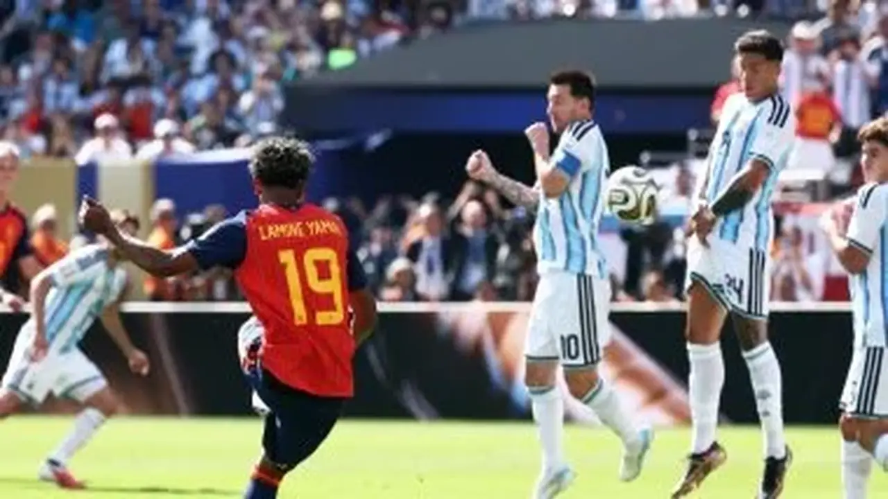 إسبانيا تتعادل مع الأرجنتين في نهائي كأس العالم 2026 وتحتكم لوقت إضافي بعد طرد إنزو فرنانديز