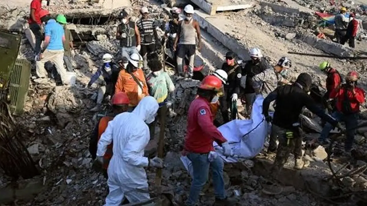 ارتفاع حصيلة ضحايا الزلزالين في فنزويلا إلى أكثر من 5 آلاف شخص