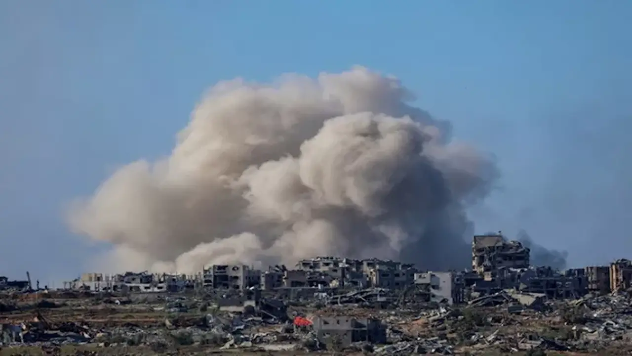 استشهاد فلسطيني وإصابة آخرين جراء قصف إسرائيلي على خيمة للنازحين في غزة