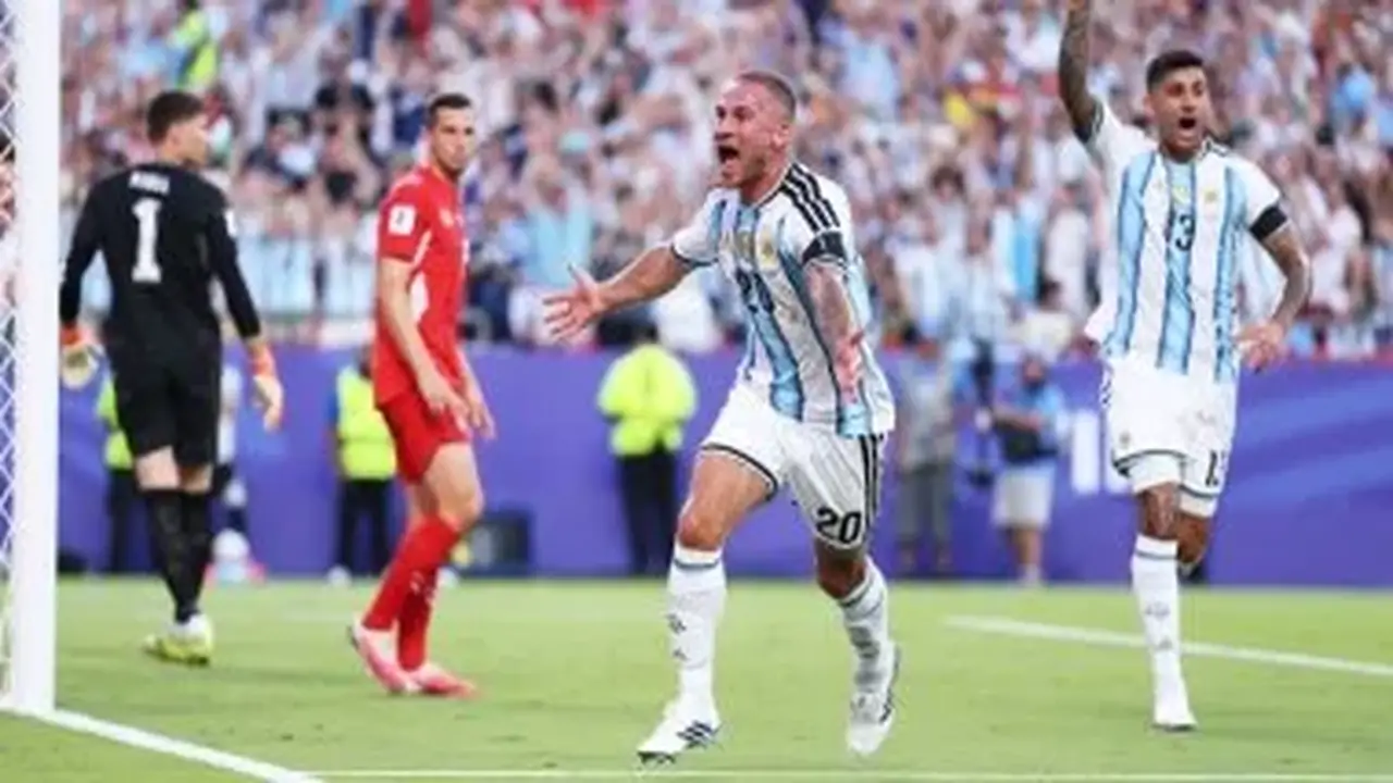 الأرجنتين تتقدم على سويسرا بهدف ماك أليستر في الشوط الأول بكأس العالم 2026