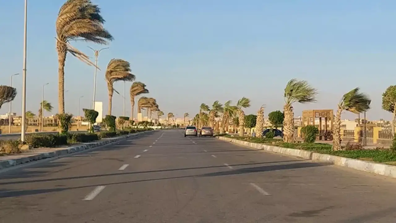 الأرصاد: انخفاض طفيف في درجات الحرارة ورطوبة تصل إلى 95% بالسواحل الشمالية