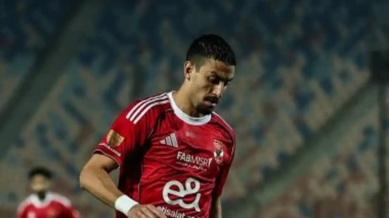 الأهلي يمدد عقد طاهر محمد طاهر حتى عام 2029