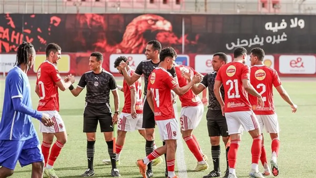 الأهلي يتفوق على النصر بخماسية في أول مباراة لعموتة