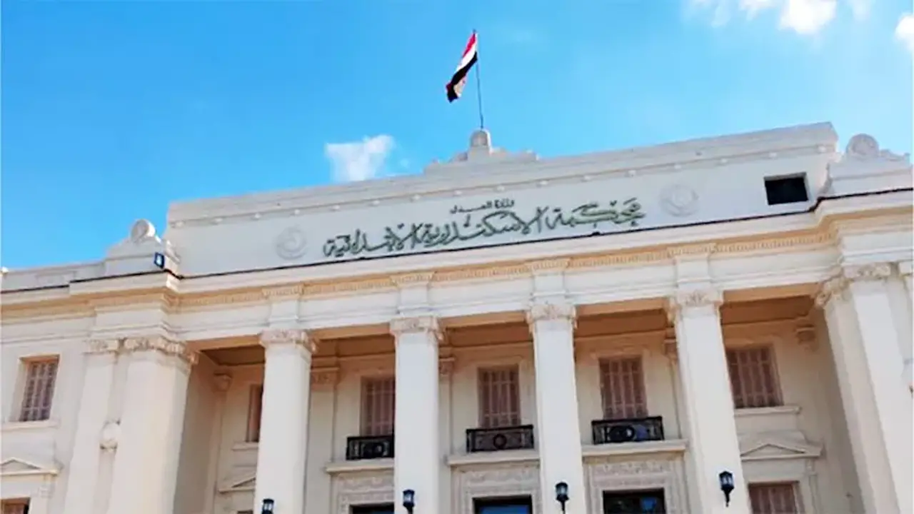 الإعدام لعامل والسجن المؤبد لجنايني بتهمة الاعتداء على أطفال في مدرسة دولية بالإسكندرية