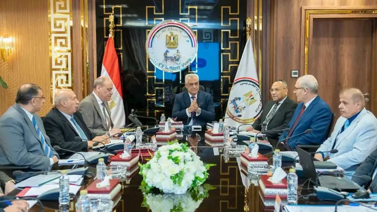 الإنتاج الحربي يؤكد أهمية التوسع في التدريب العملي لرفع كفاءة العاملين