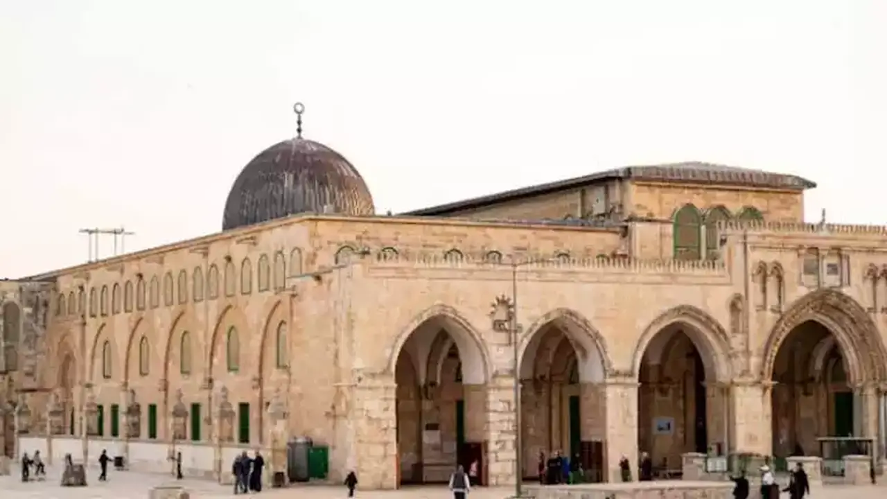 قوات الاحتلال تغلق أبواب المسجد الأقصى بزعم إجراء تدريبات عسكرية